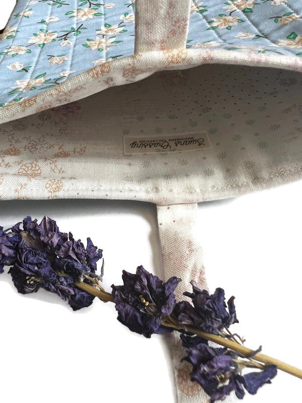 The “Neelima” Book Keeper